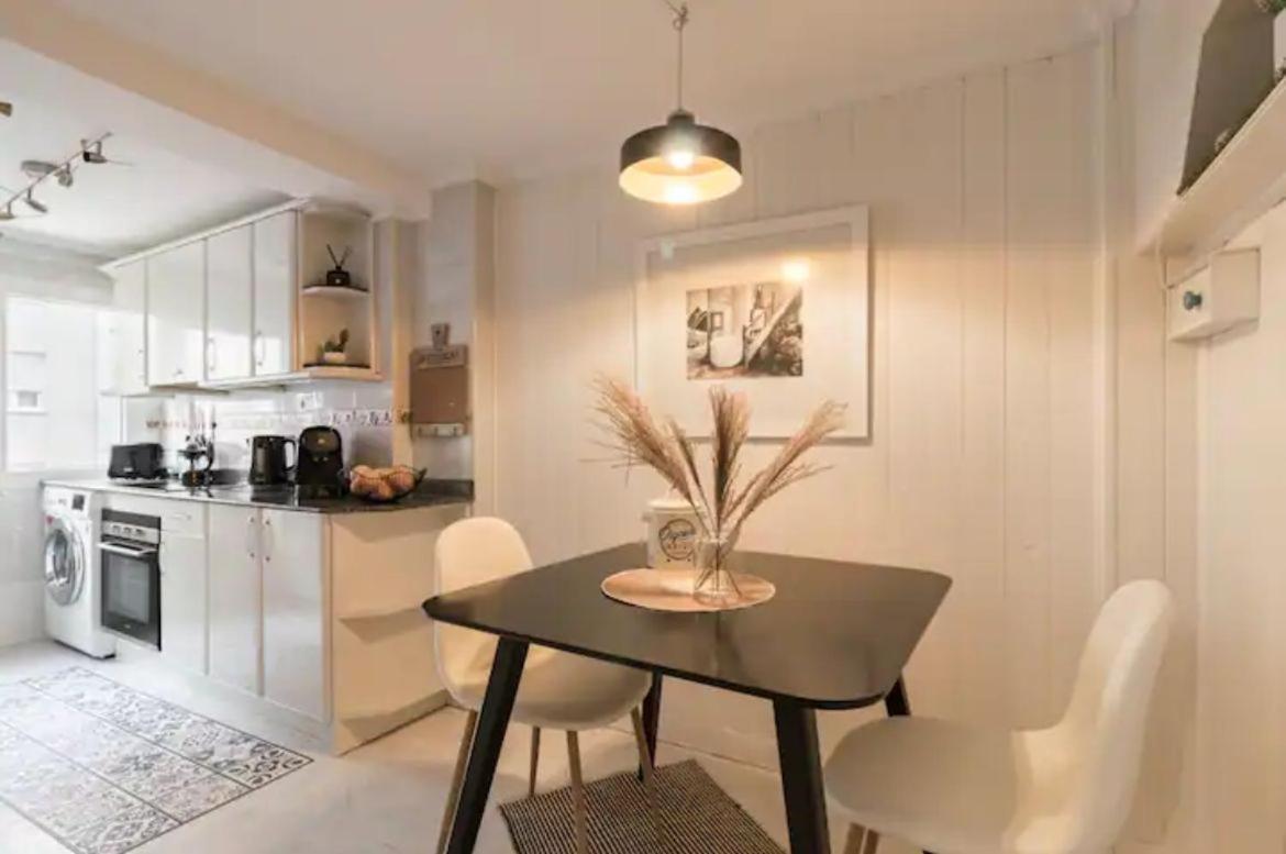 Central Monkey Apartment - Grupo Rh Santander Dış mekan fotoğraf